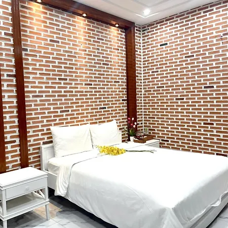 The Land Hotel & Apartment Vung Tau Exterior photo
